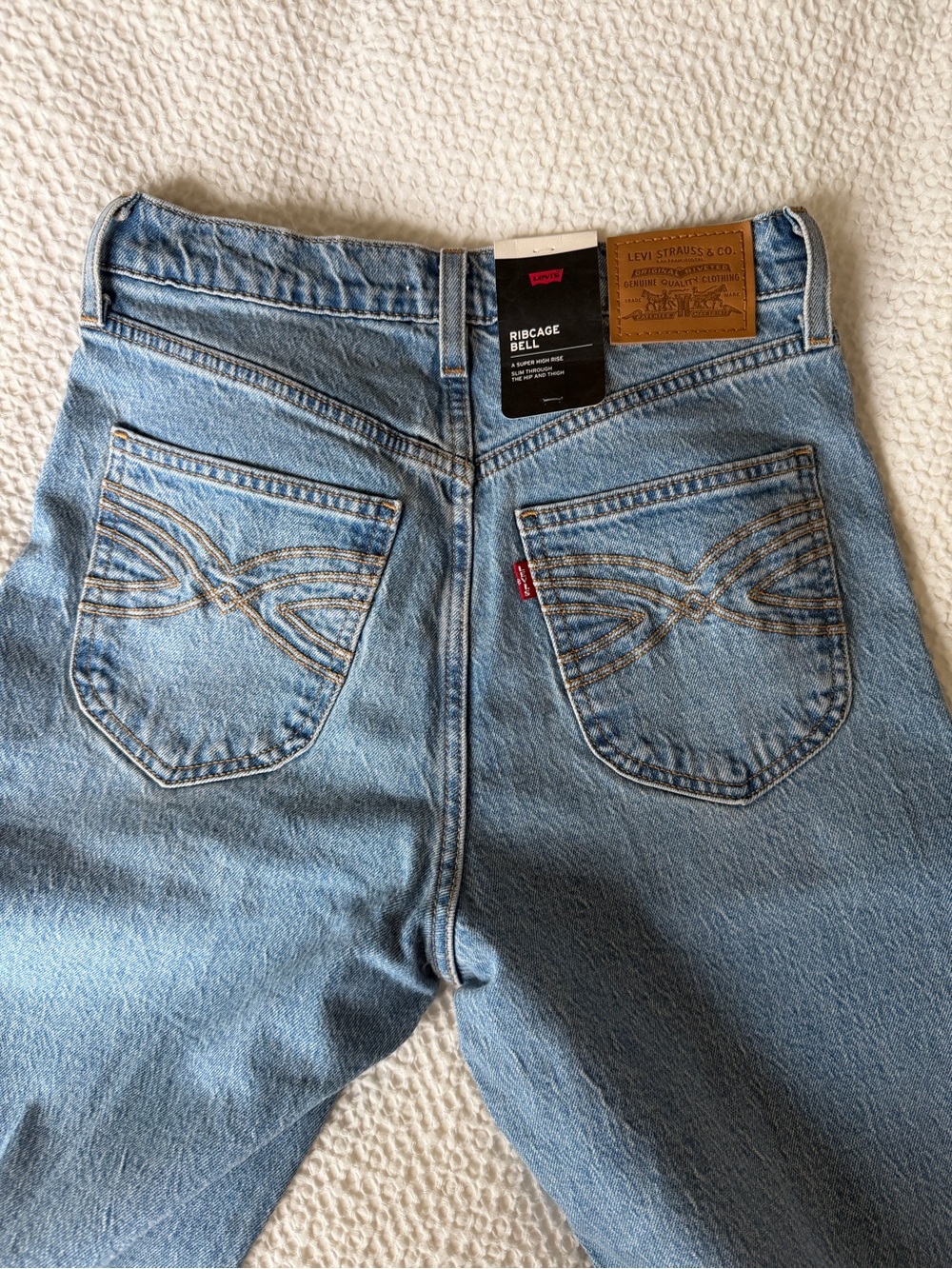 Levi’s High-Rise Ribcage Bell Bottom Jeans - Light Blue 28 - Picture 3 of 10